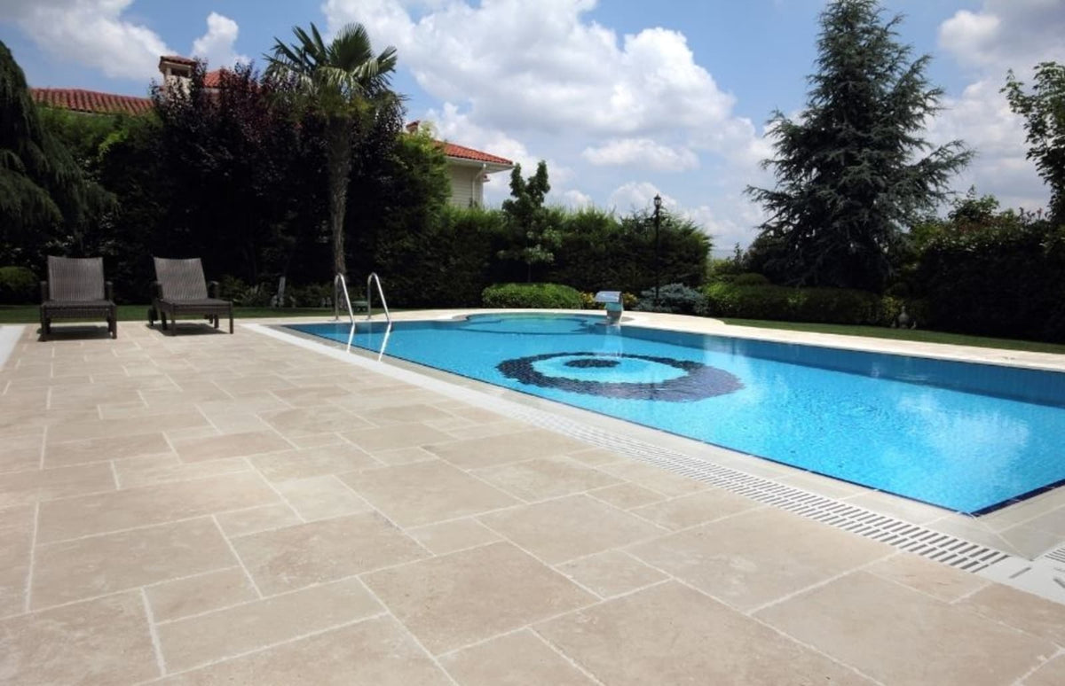 Outdoor Entertaining Areas