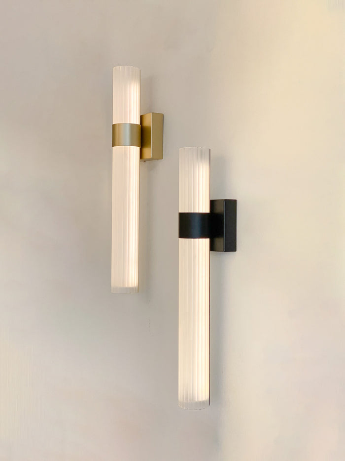 Lunara Single Hendrix Wall Light