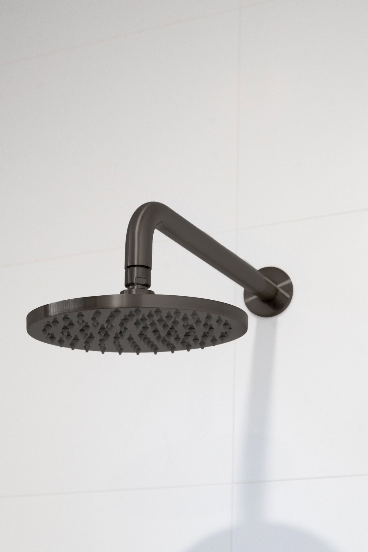 Round Wall Shower Curved Arm 400mm in Shadow | Meir