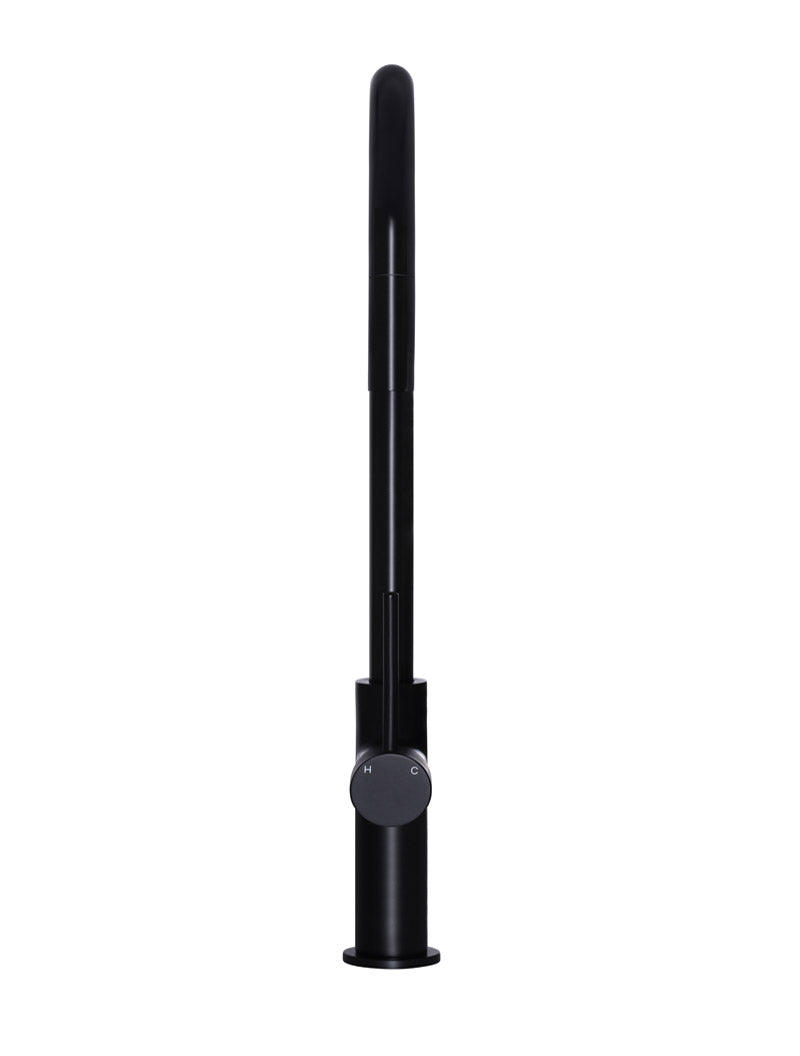 Round Piccola Pull Out Kitchen Mixer Tap in Matte Black | Meir