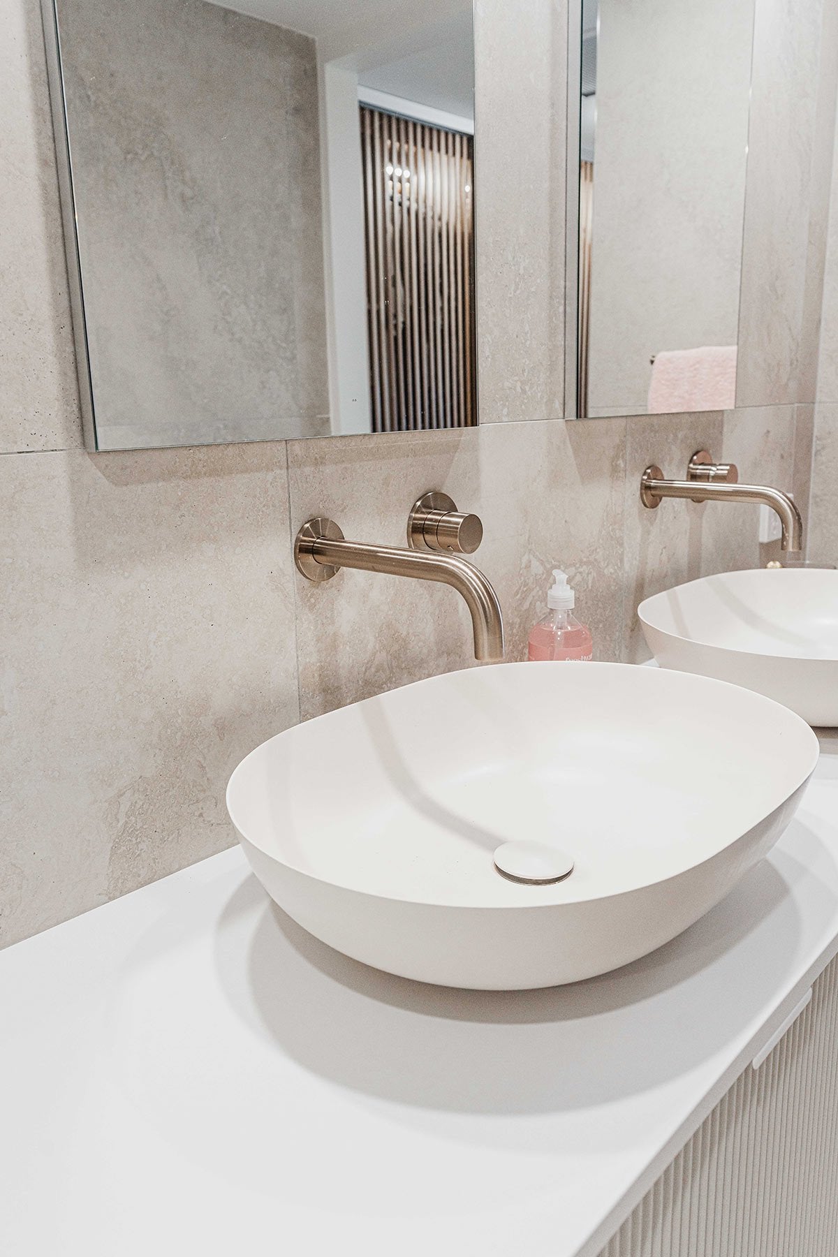 Round Wall Mixer Pinless Handle Trim Kit - In-wall Body Not Included in Champagne | Meir