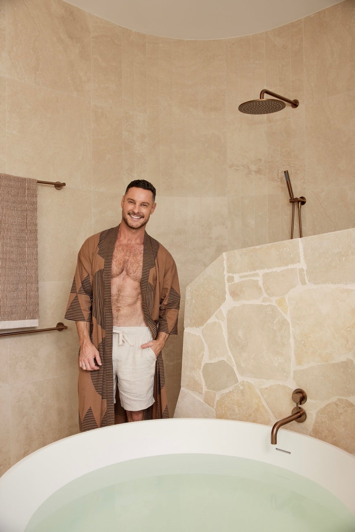 Round Wall Shower Curved Arm 400mm in Lustre Bronze | Meir