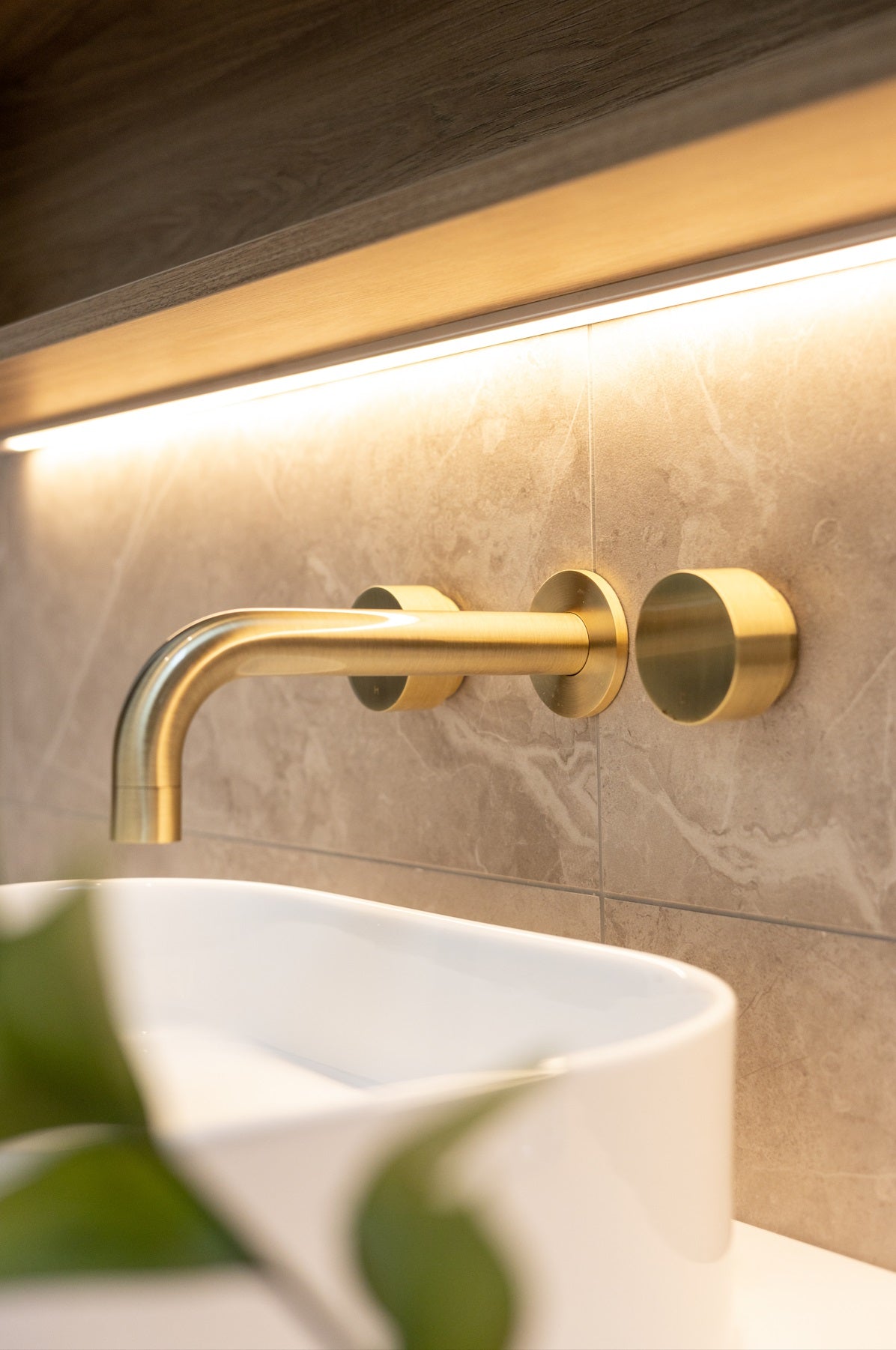 Circular Wall Taps in Tiger Bronze | Meir