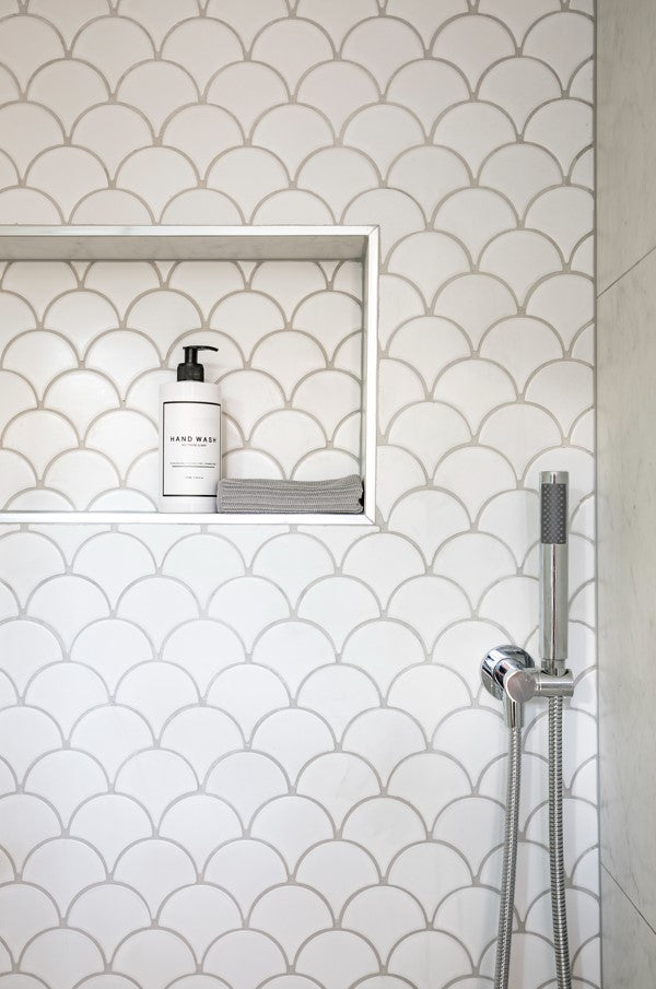 Round Shower on Swivel Bracket in Polished Chrome | Meir #Colour_Polished Chrome