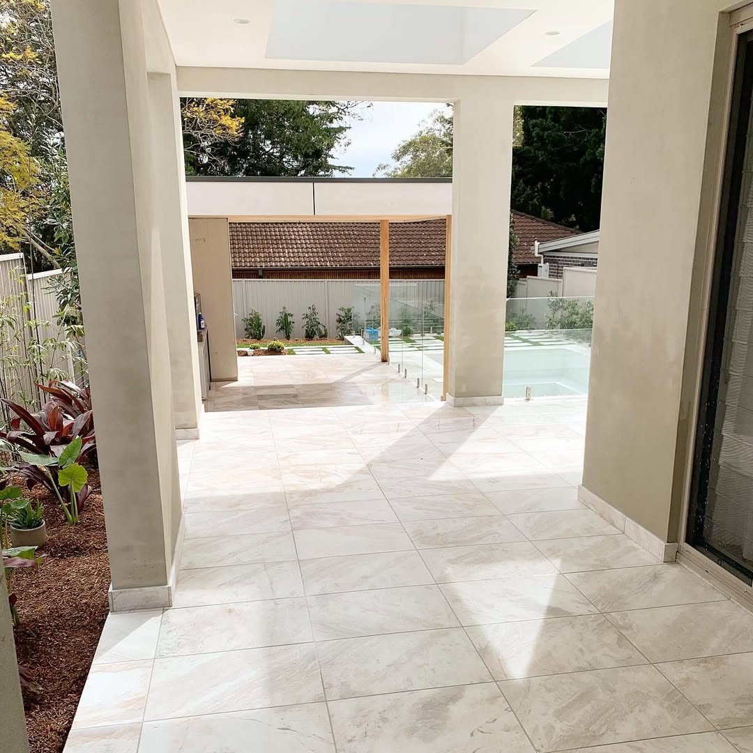 Glacier Anti-Slip Marble Tile – Sandblasted finish