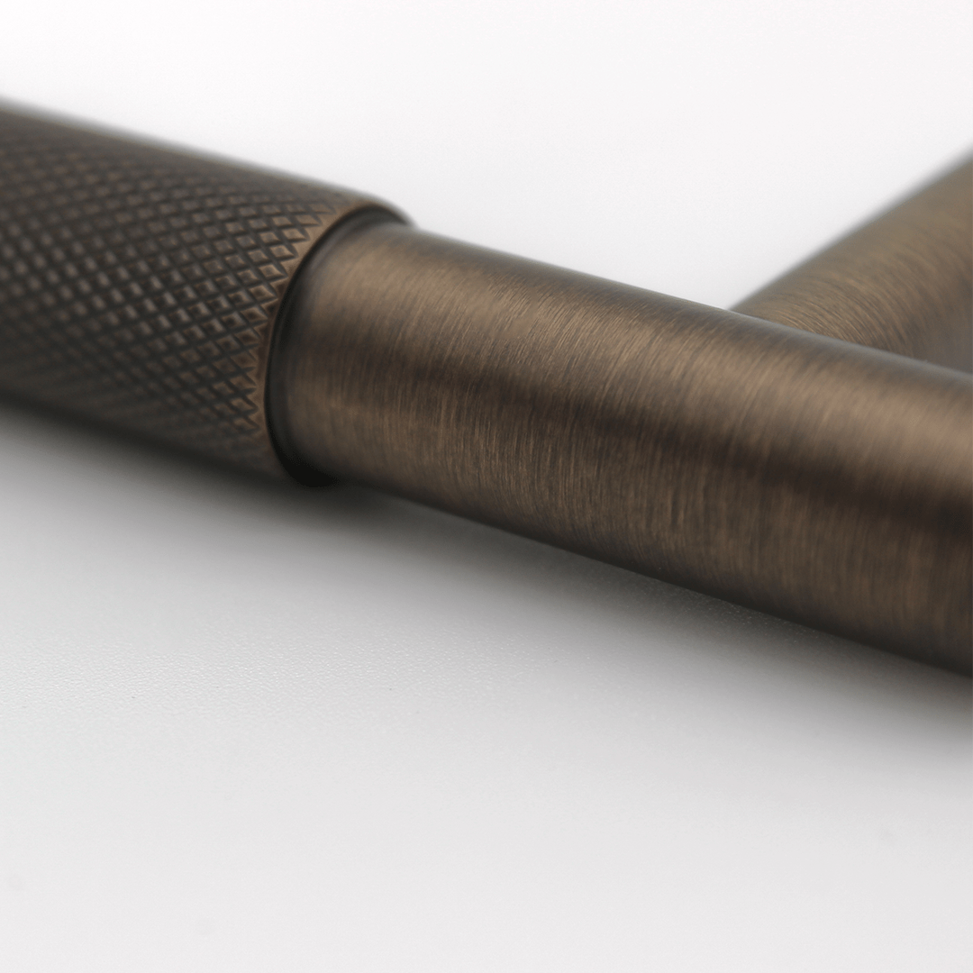 Knurled Cabinet Handle in Aged Bronze | Zephra