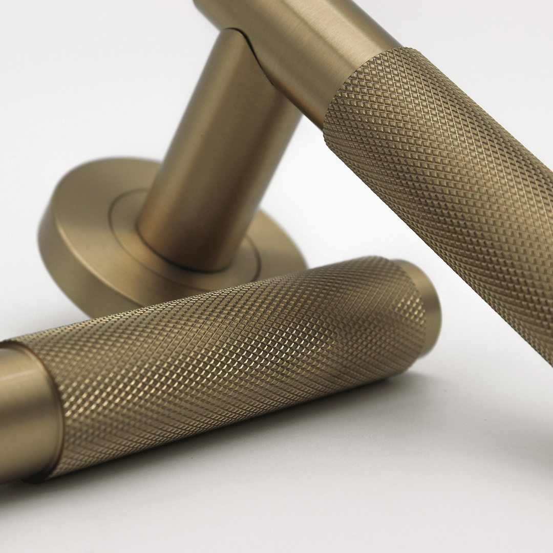 Knurled Door Handle in Brushed Gold | Zephra