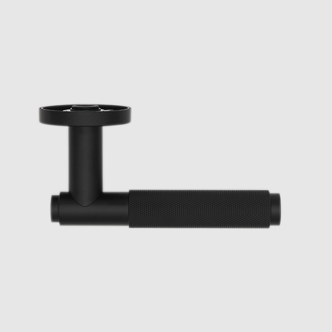 Knurled Door Handle in Matte Black | Zephra