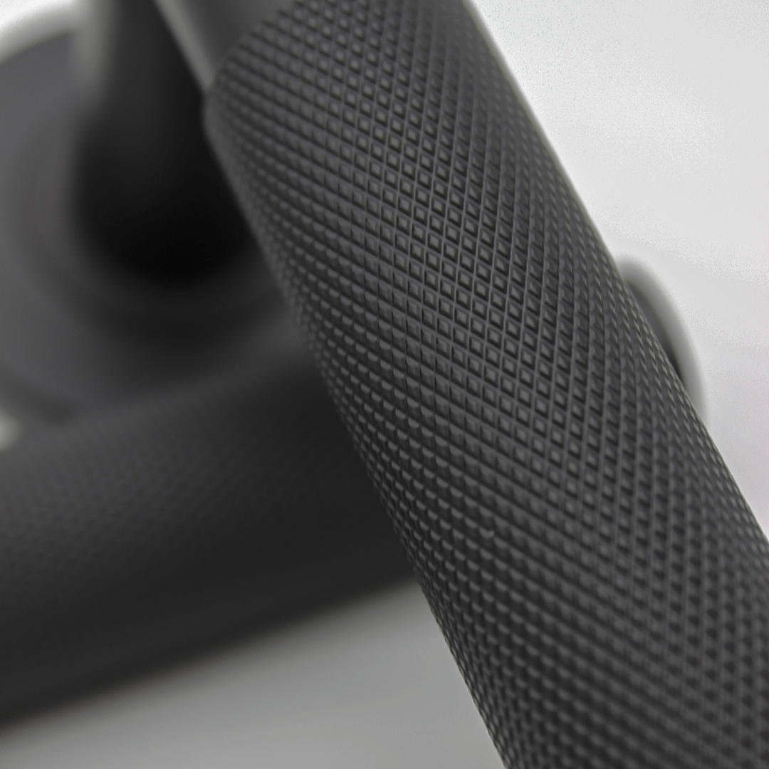 Knurled Door Handle in Matte Black | Zephra