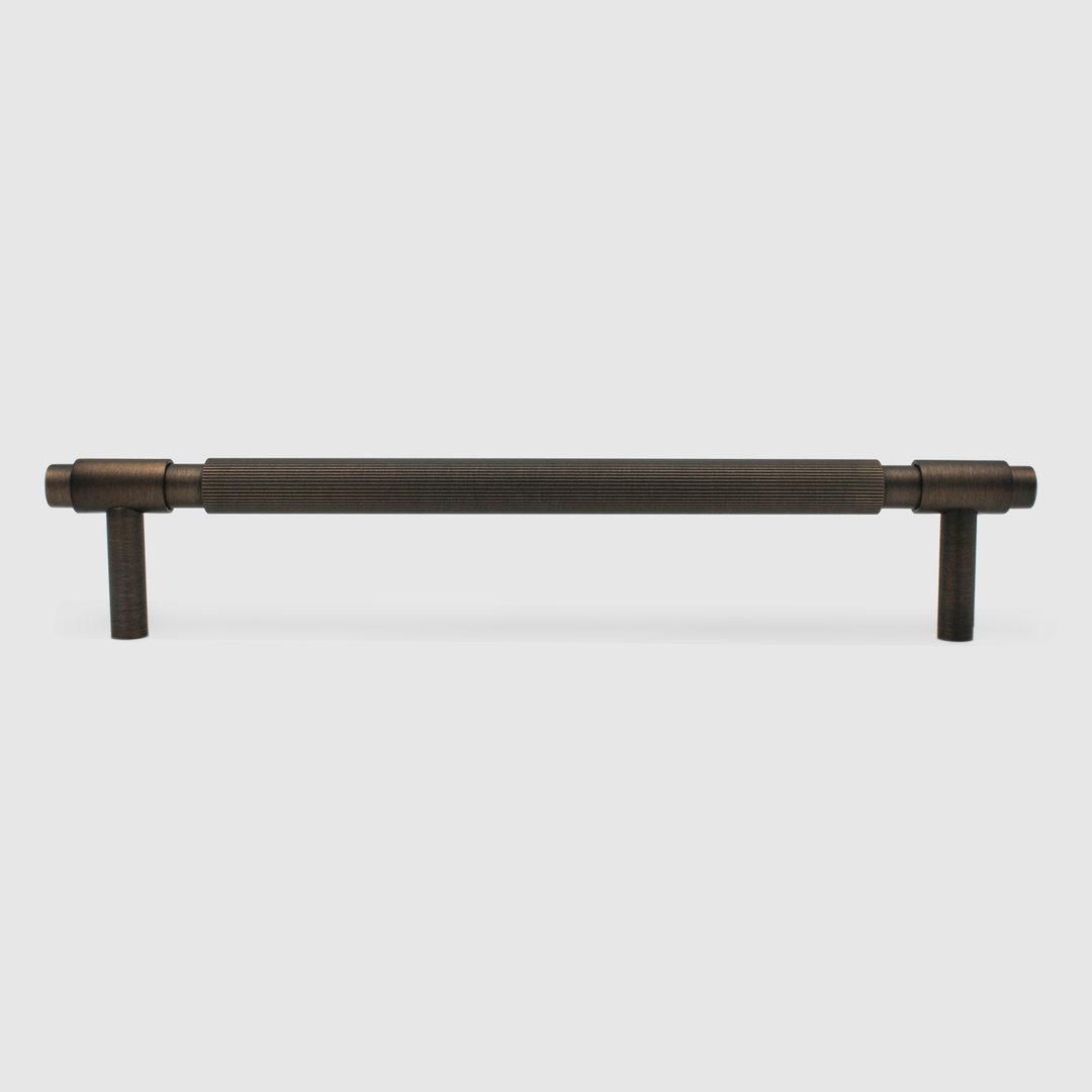 Linear Cabinet Handle in Aged Bronze | Zephra