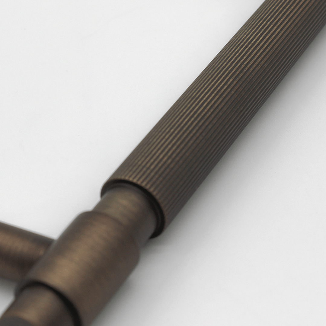 Linear Cabinet Handle in Aged Bronze | Zephra