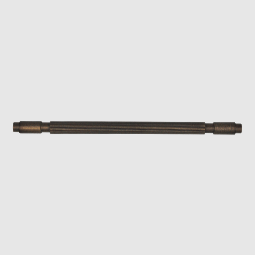 Linear Cabinet Handle in Aged Bronze | Zephra