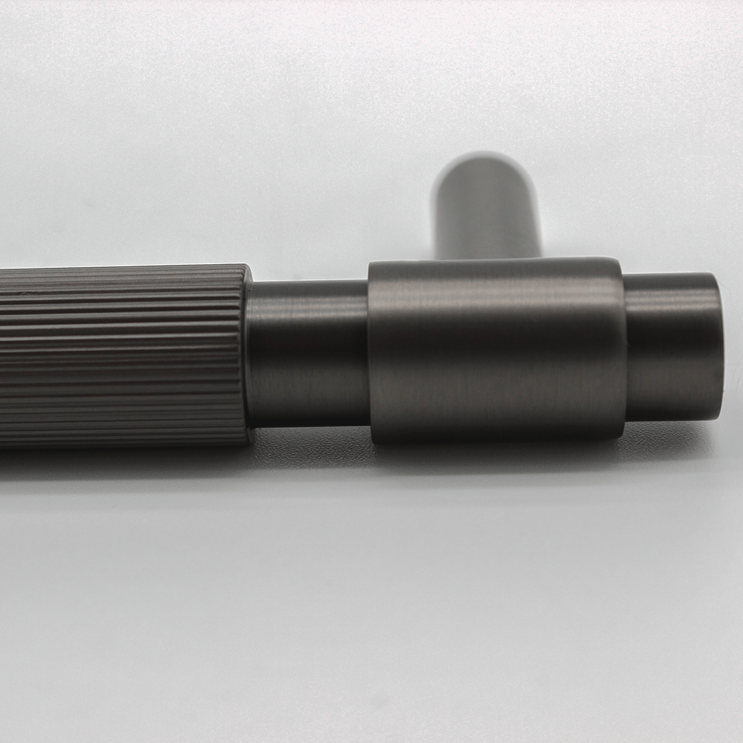 Linear Cabinet Handle in Gunmetal | Zephra