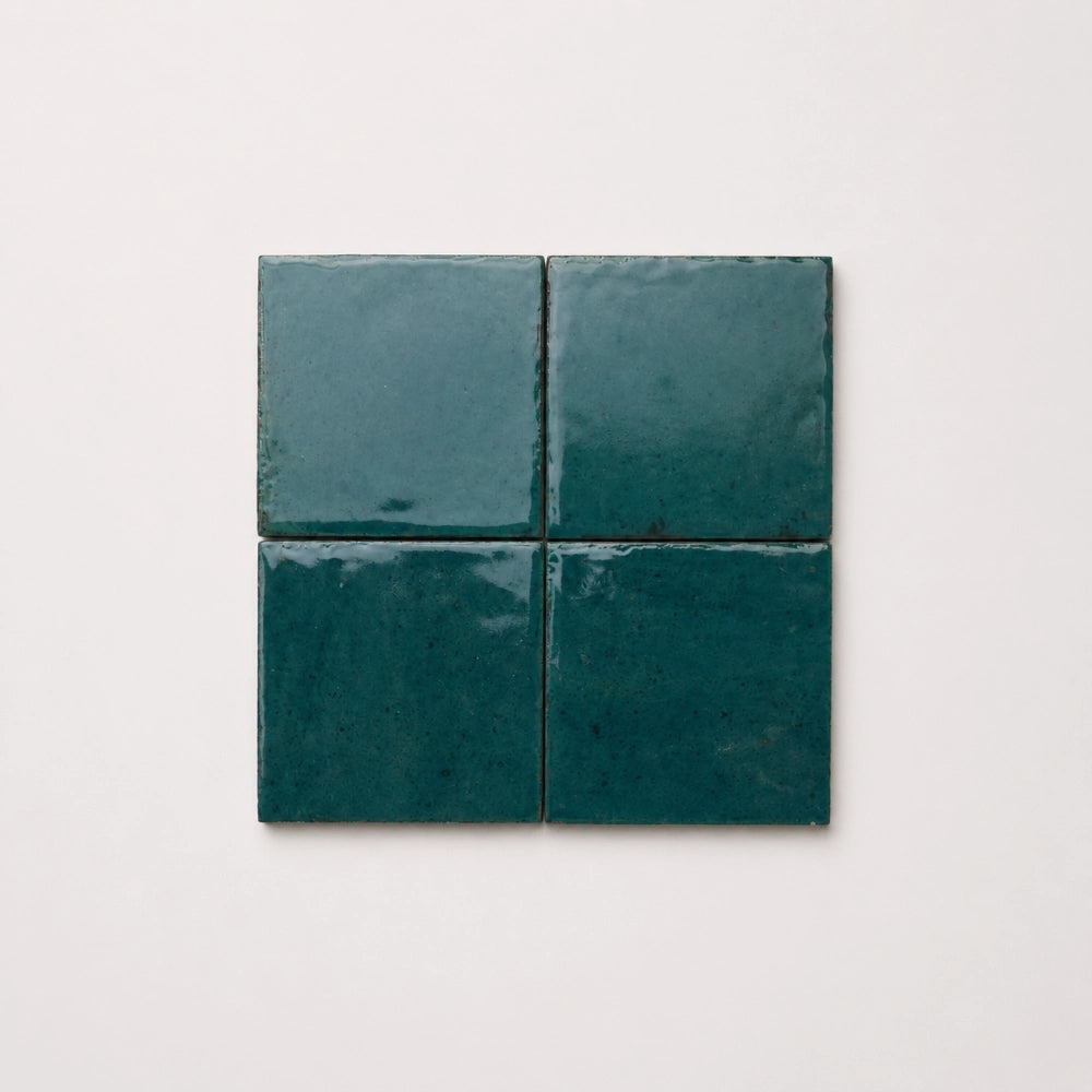 Lume 3.0 gloss square tile in Emerald | Serano Surfaces