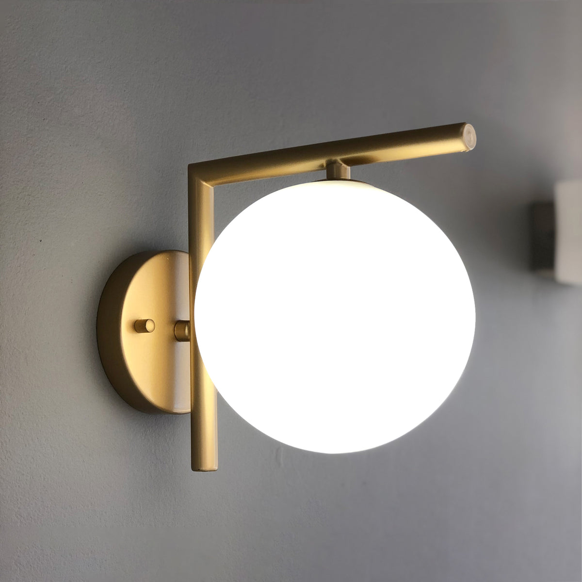 Lunara Elara Wall Light in Matt Gold