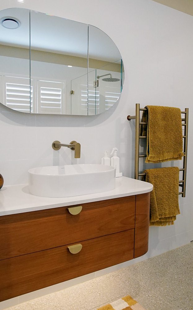 Brighton White Ceramic Wall Tile 300x600mm – Gloss & Matt finish