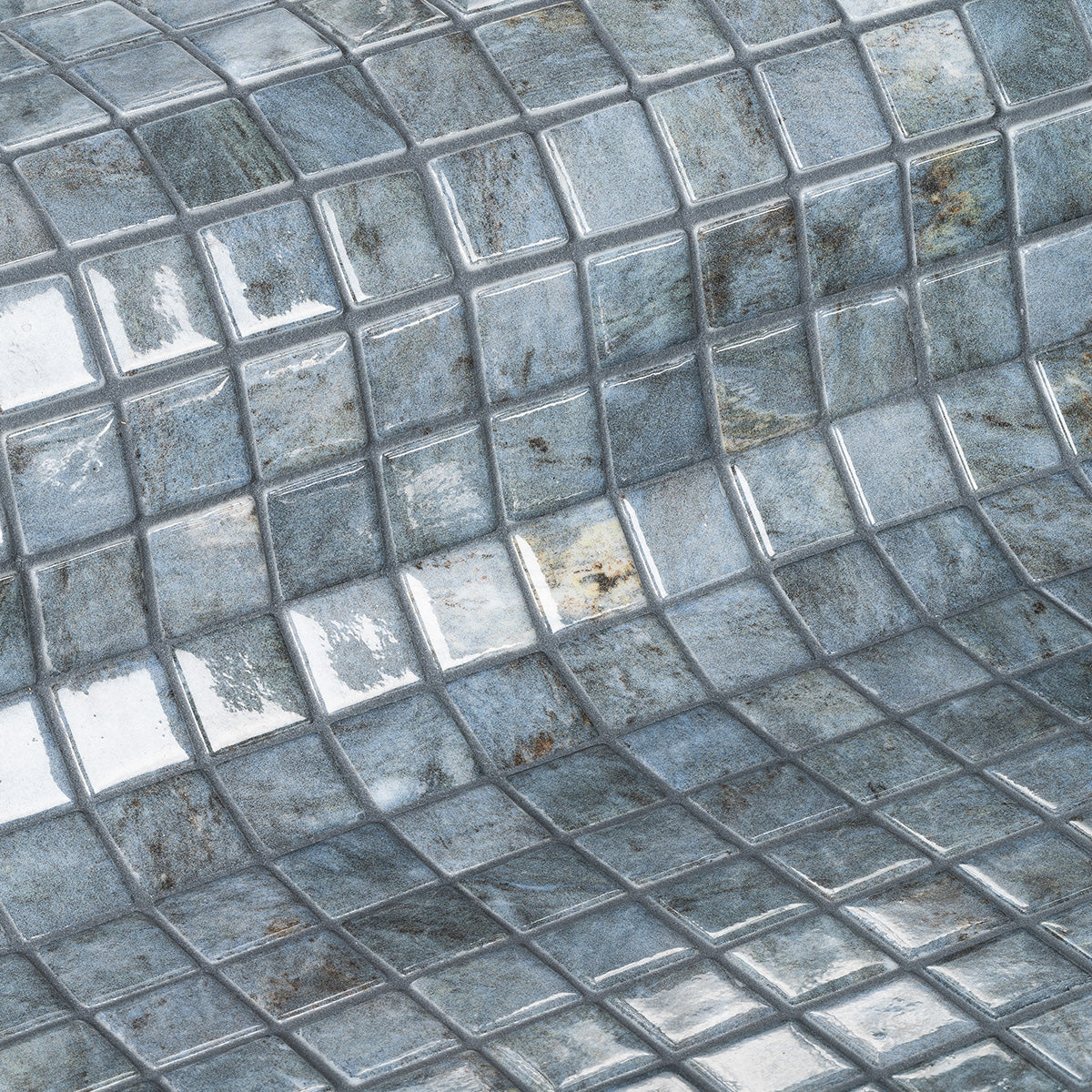 Ezarri Gemma Hematite Pool Mosaic Tile