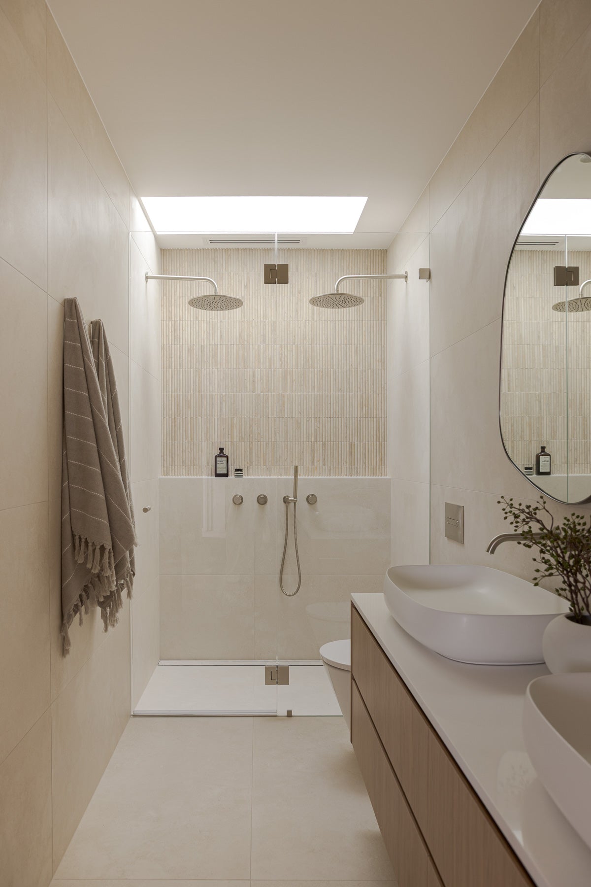 Travertine Soft Stone Porcelain Floor and Wall Tile in Beige, External finish