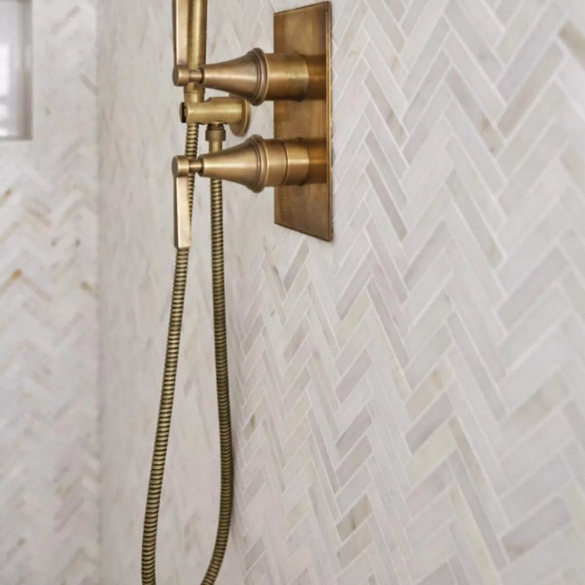 Herringbone Lotus White Marble Mosaic in Cream, Honed finish
