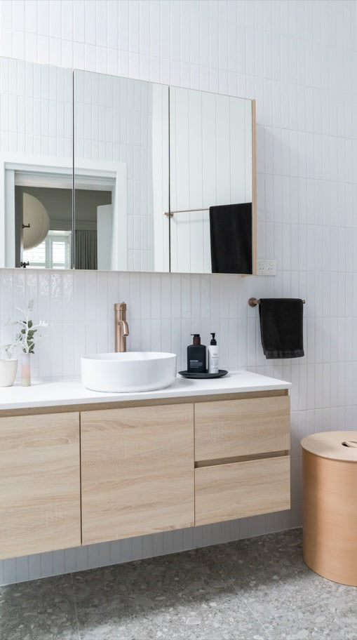 Round Tall Basin Mixer Curved in Champagne | Meir