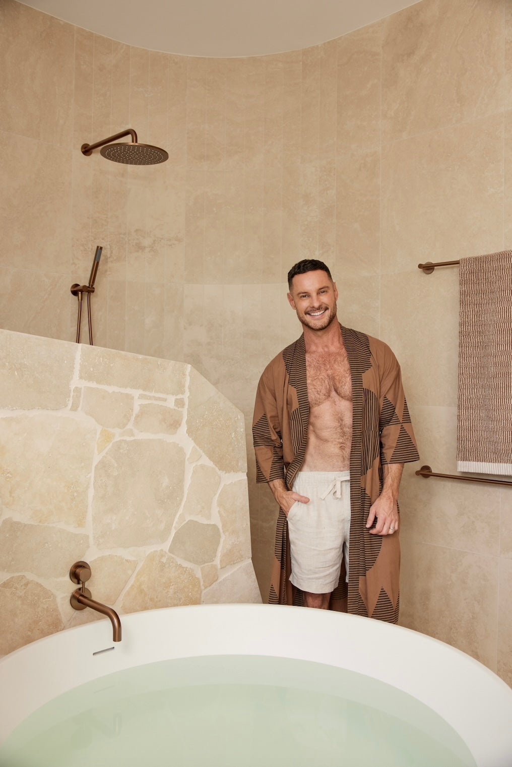 Universal Round Curved Spout in Lustre Bronze | Meir