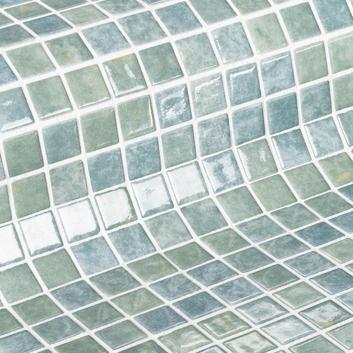 Ezarri Gemma Peridot Pool Mosaic Tile