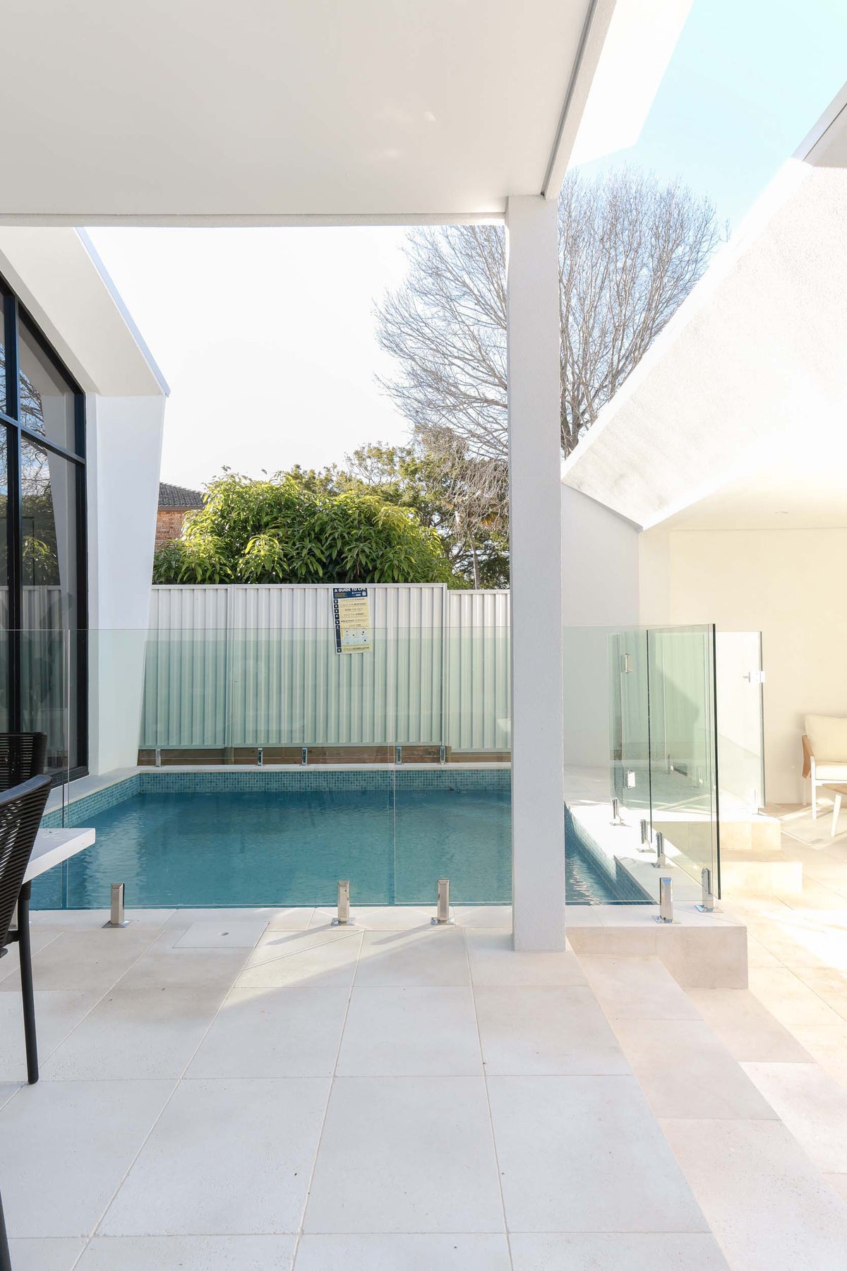 Crema Sienna Limestone Natural Stone Tile in Crema Siena, Tumbled & Sandblasted finish
