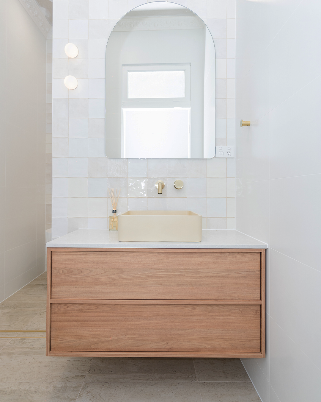 Nood Co Vesl Square Concrete Basin installed in a finished bathroom (2)