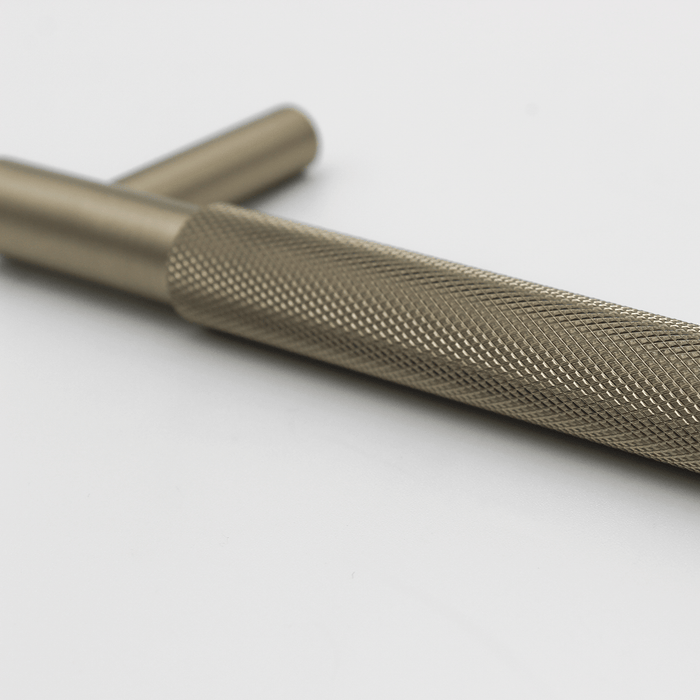 Knurled Cabinet Handle in Brushed Gold | Zephra #Finish_Brushed Gold