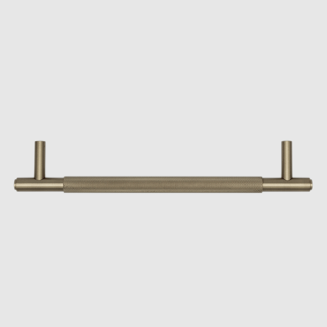 Knurled Cabinet Handle in Brushed Gold | Zephra