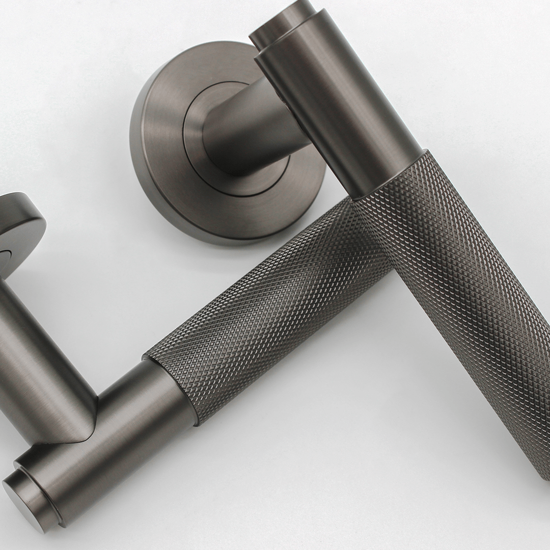 Knurled Door Handle in Gunmetal | Zephra
