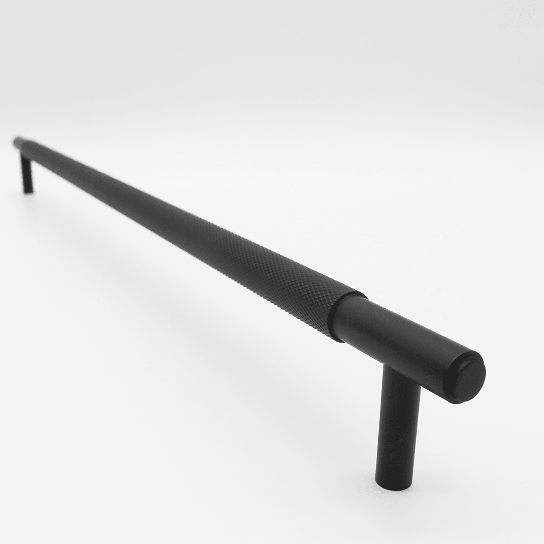 Knurled Cabinet Pull in Matte Black | Zephra