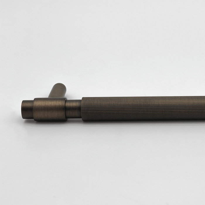 Linear Cabinet Handle in Aged Bronze | Zephra #Finish_Aged Bronze