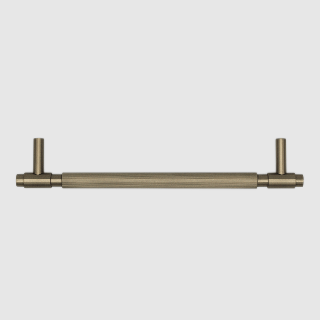 Linear Cabinet Handle in Brushed Gold | Zephra
