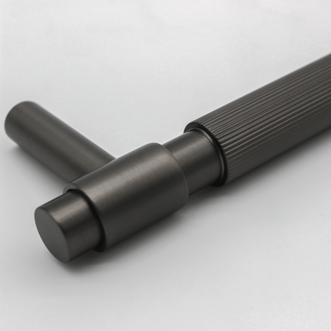 Linear Cabinet Handle in Gunmetal | Zephra