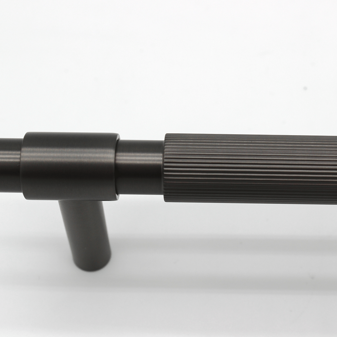 Linear Cabinet Handle in Gunmetal | Zephra
