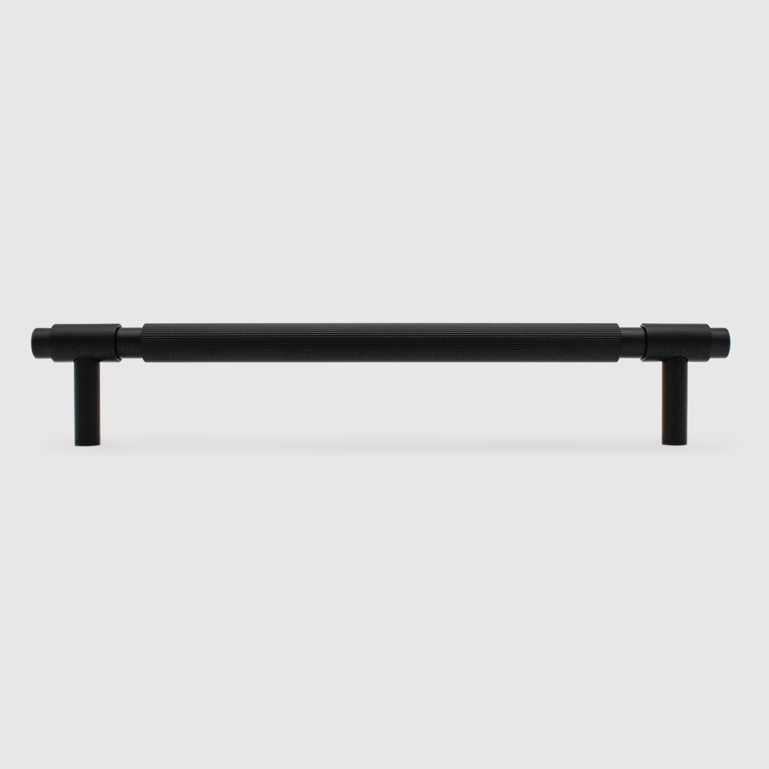 Linear Cabinet Handle in Matte Black | Zephra