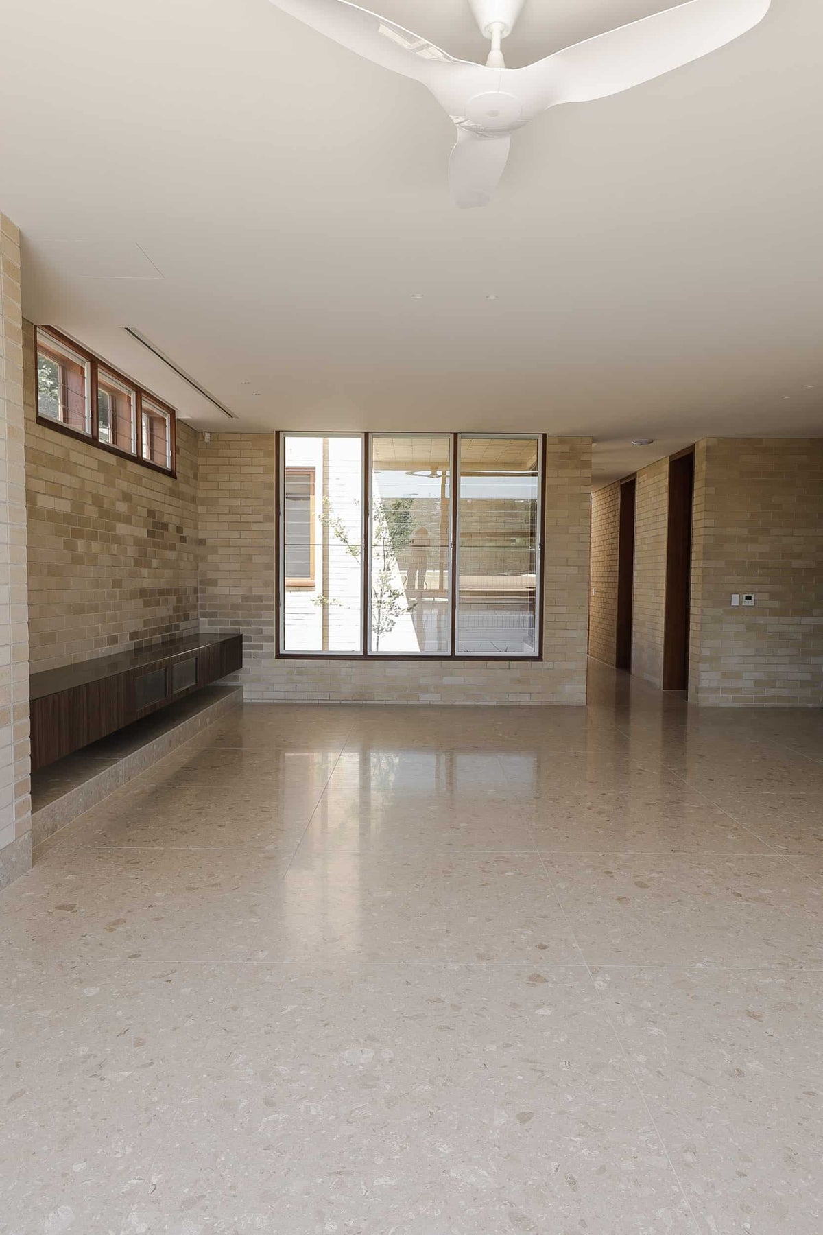 A Modern Mid-Century Home : Earlwood