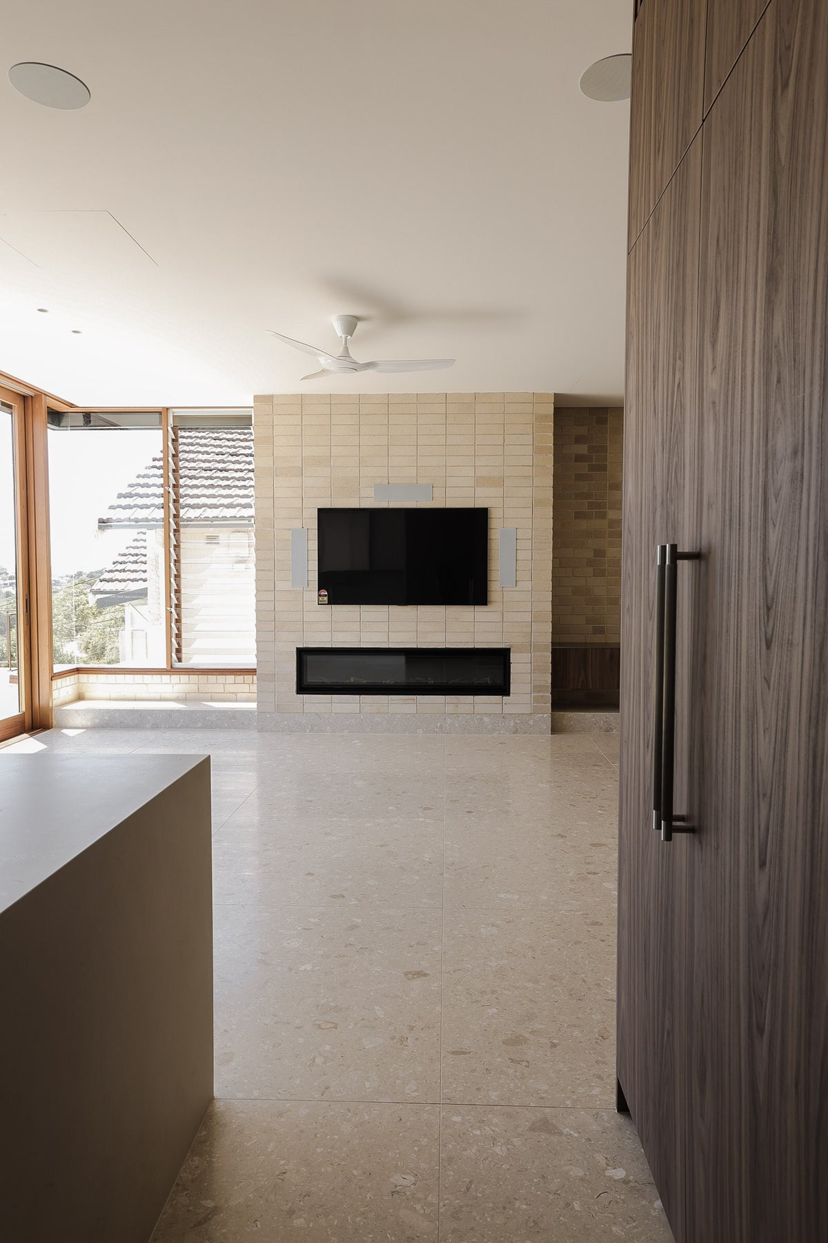 A Modern Mid-Century Home : Earlwood