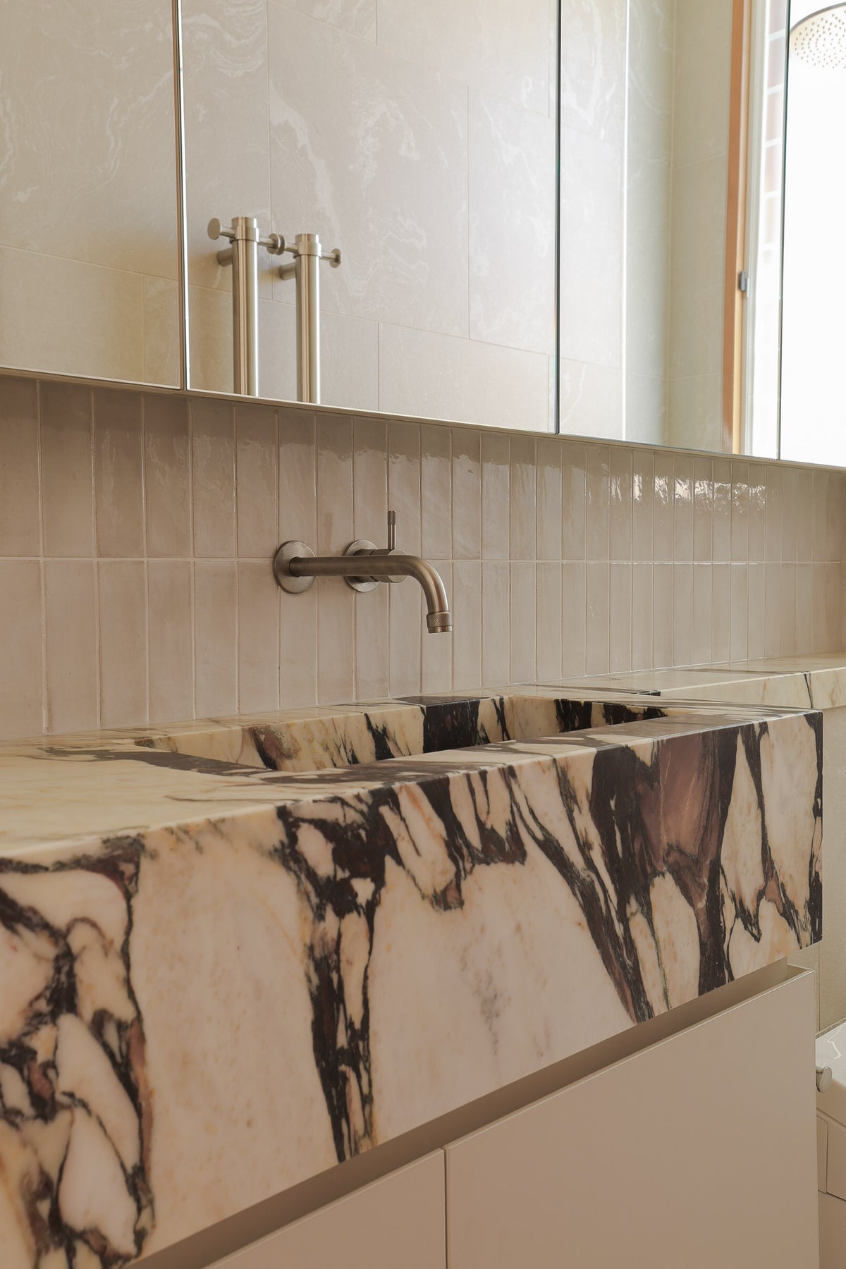 A Modern Mid-Century Home : Earlwood