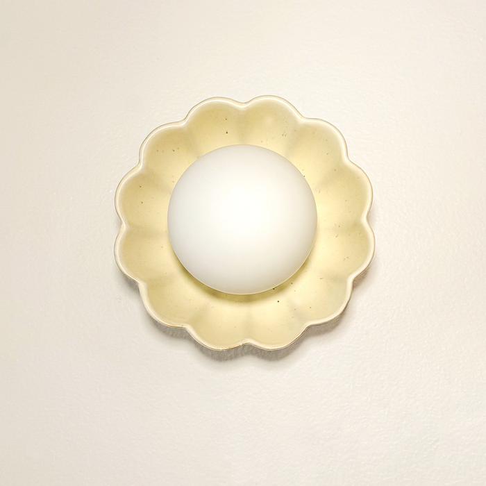 Lunara Bloom Wall Sconce Light in White, 150 x 110 mm #Colour_White