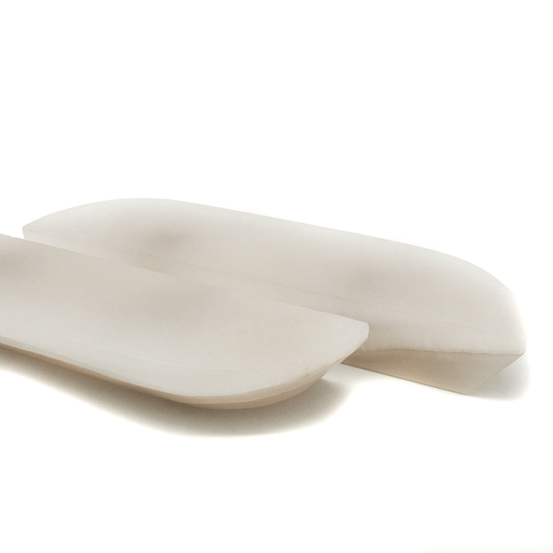 Stone Cabinet Pull in White Onyx | Zephra