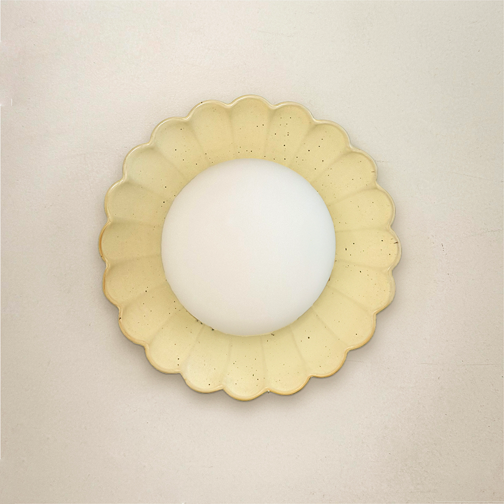 Lunara Bloom Wall Sconce Light in White, 210 x 110 mm