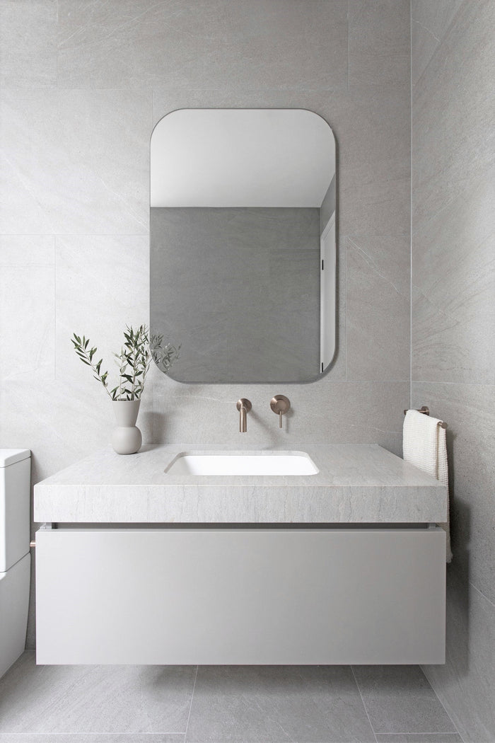 Round Guest Towel Rail in Champagne | Meir #Colour_Champagne